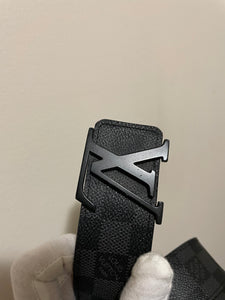 Louis Vuitton damier graphite initials belt sz 38 (fits 32-36)