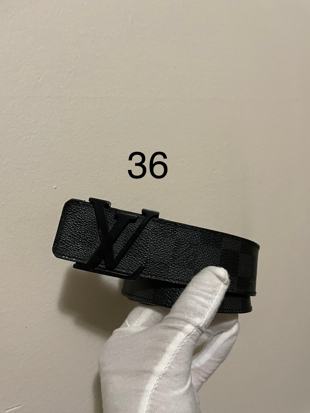 Louis Vuitton damier graphite initials belt sz 36 (fits 30-34)
